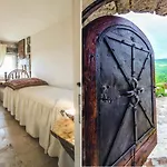 Villa La Rocca By Mmega *