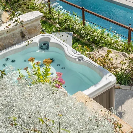 Villa La Rocca By Mmega *